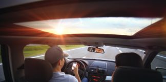 Gaver til mænd, der har alt Udstyr i bilen